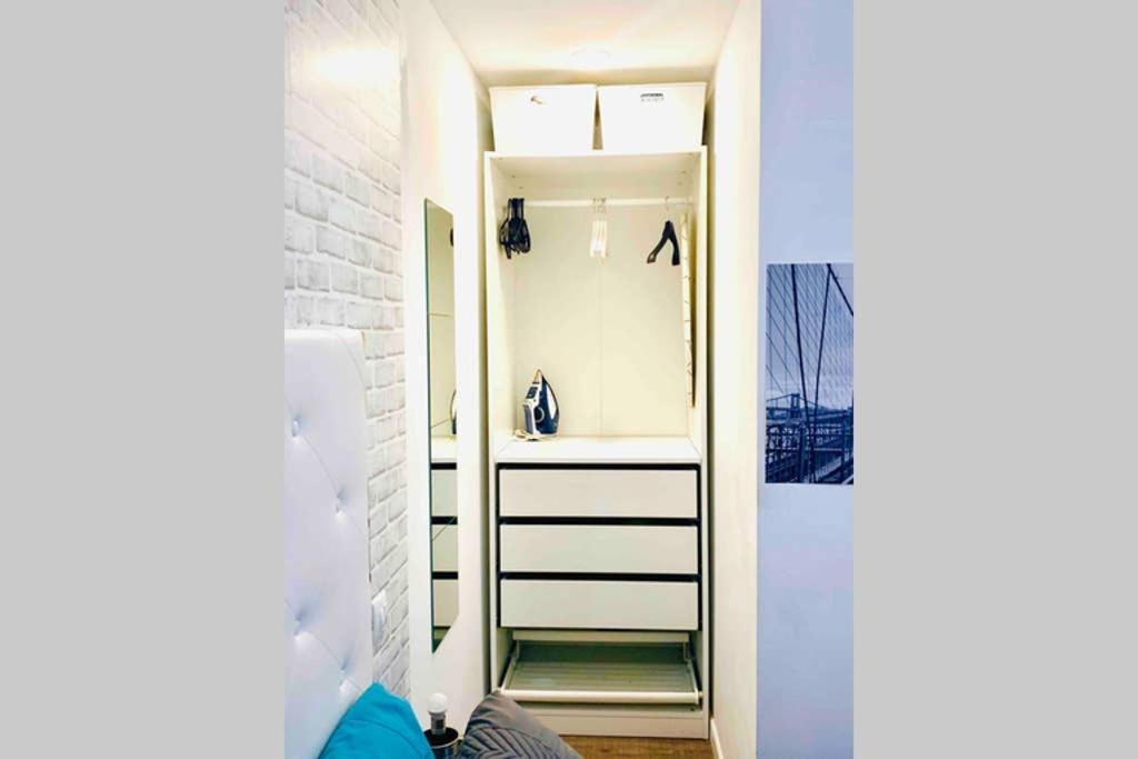 لاس بالماس دي غران كاناريا Apartamento Moderno Tipo Semisotano En Playa Las Canteras Con Wifi المظهر الخارجي الصورة