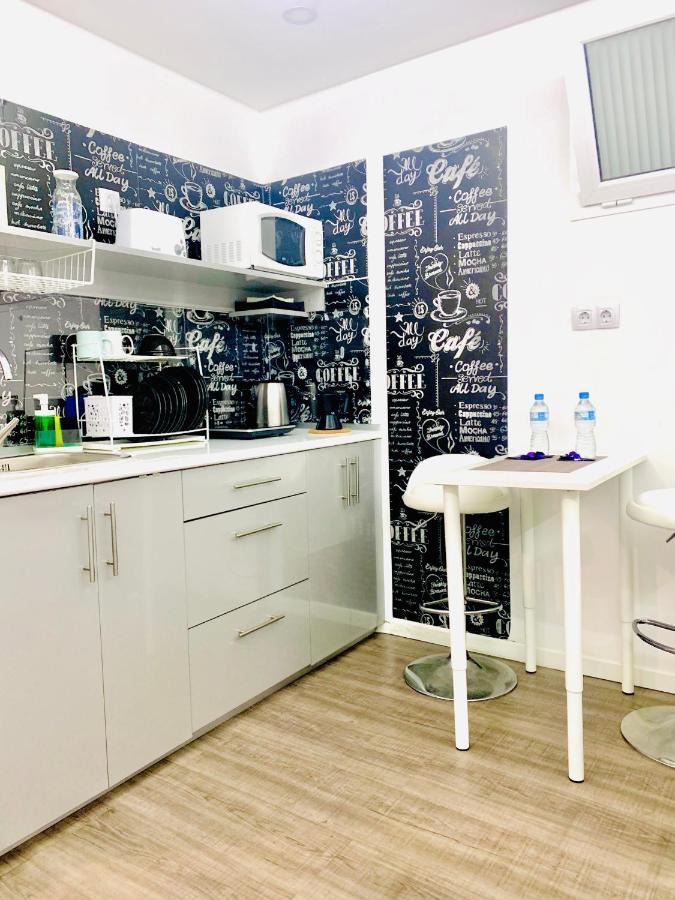لاس بالماس دي غران كاناريا Apartamento Moderno Tipo Semisotano En Playa Las Canteras Con Wifi المظهر الخارجي الصورة